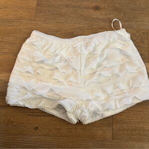 NWT Cotton Candy Ivory Ruffled Shorts